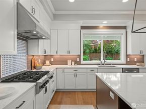 10425 NE 112th Street, Kirkland WA 98033