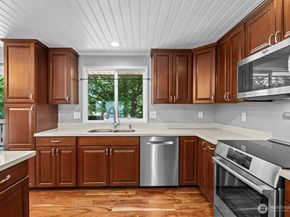 10429 34th Drive SE, Everett WA 98208