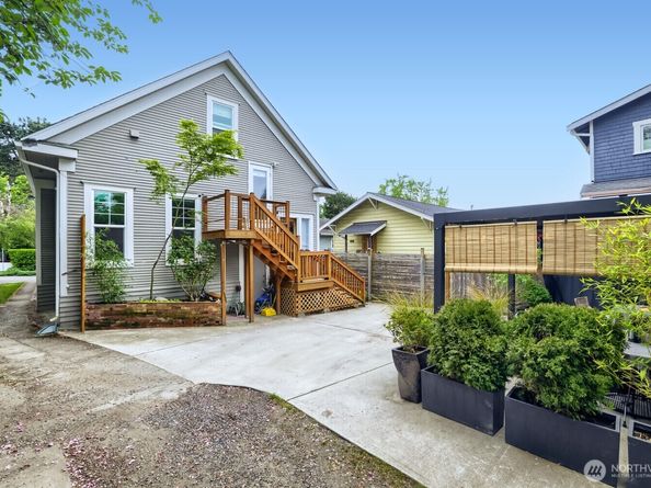 1608 N 50th Street, Seattle WA 98103