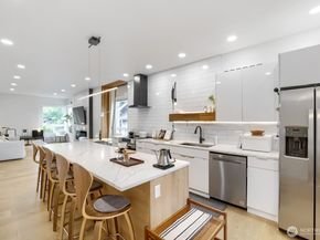 1608 N 50th Street, Seattle WA 98103
