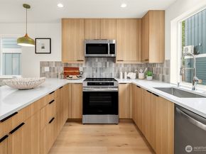 535 N 70th Street, Seattle WA 98103