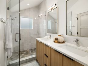 535 N 70th Street, Seattle WA 98103