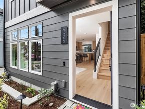 535 N 70th Street, Seattle WA 98103