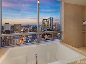 1521 2nd Avenue PH3800, Seattle WA 98101