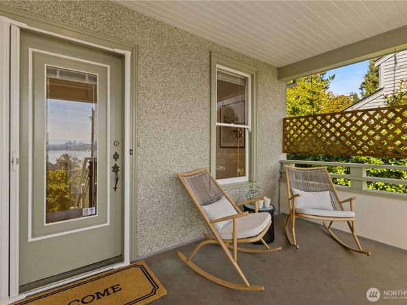 1129 37th Avenue, Seattle WA 98122