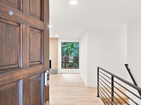 25529 SE 159th Street, Issaquah WA 98027
