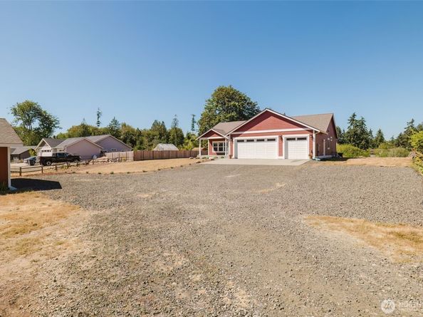 1726 Lilypad Place E, Port Orchard WA 98366