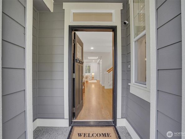17211 NE 117th Way, Redmond WA 98052