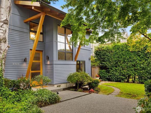 2223 39th Avenue E, Seattle WA 98112