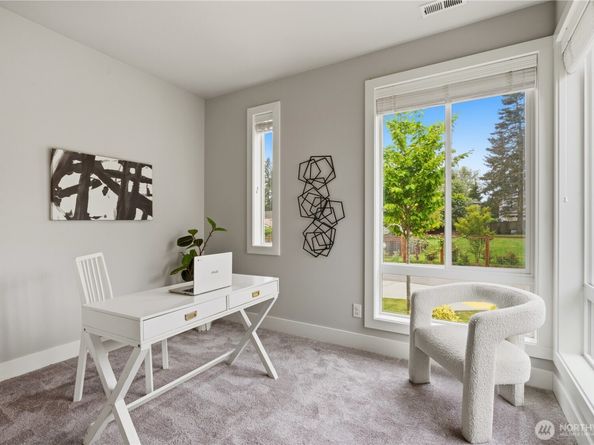 8215 NE 126th Drive, Kirkland WA 98034