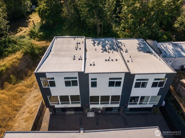 12215 Des Moines Memorial Drive S B, Seattle WA 98168
