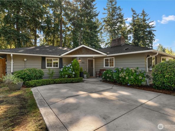 2422 126th Avenue NE, Bellevue WA 98005