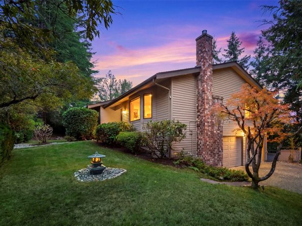13233 SE 51st Place, Bellevue WA 98006