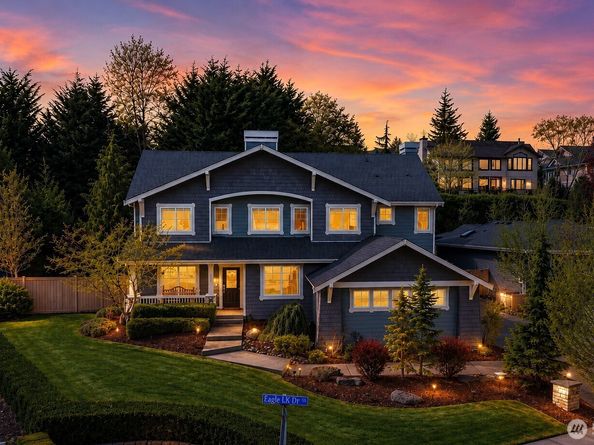7041 Eagle Lake Drive SE, Snoqualmie WA 98065