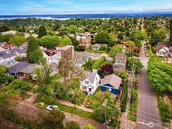 1606 22nd Avenue, Seattle WA 98122