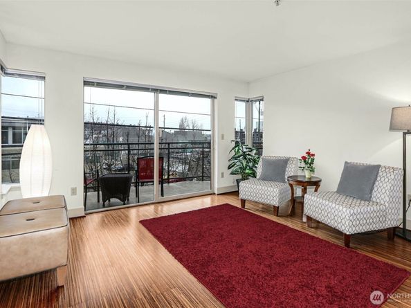 1550 Eastlake Avenue E 203, Seattle WA 98102