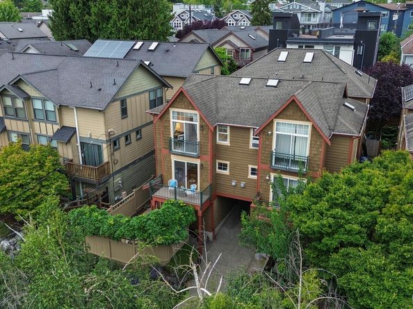 2606 NW 57th Street B, Seattle WA 98107