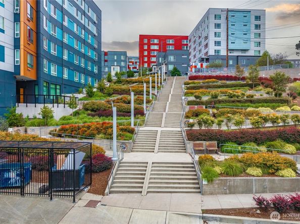321 10th Avenue S 610, Seattle WA 98104