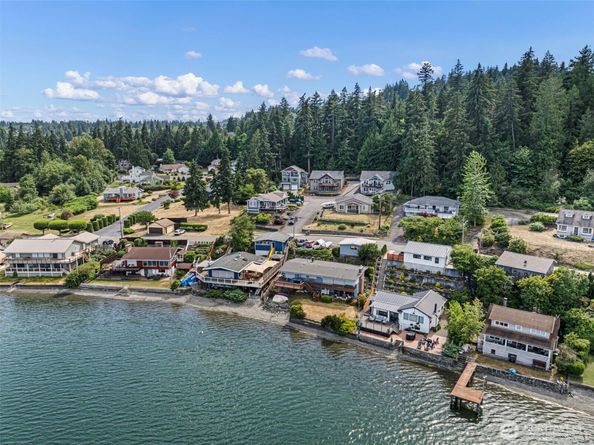 1709 Shorewood Drive, Bremerton WA 98312