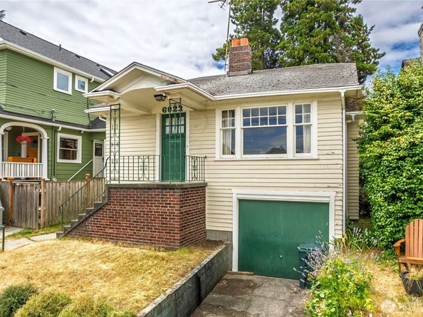 6823 Phinney Avenue N, Seattle WA 98103