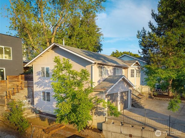 5050 35th Avenue S, Seattle WA 98118