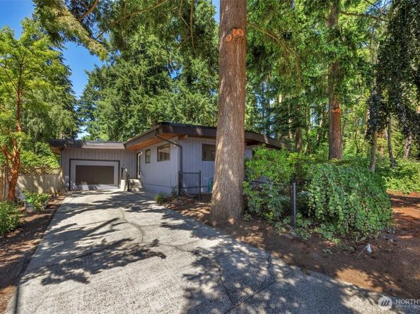 12521 2nd Avenue NE, Seattle WA 98125