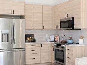 332 NE 90th Street, Seattle WA 98115