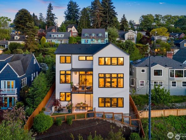 728 W Etruria Street, Seattle WA 98119