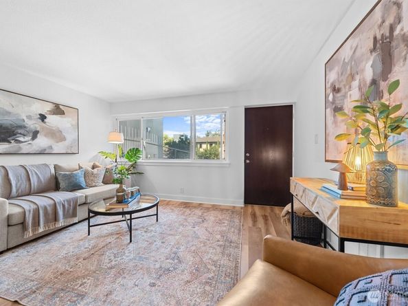 752 Bellevue Avenue E 212, Seattle WA 98102