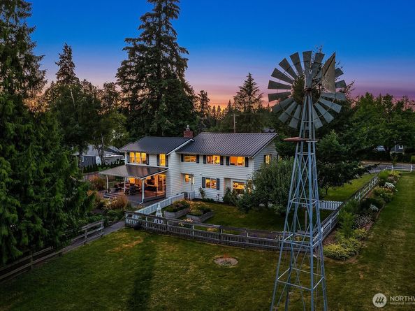 16207 NE 165th Street, Woodinville WA 98072