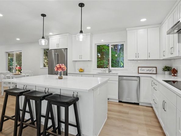 14719 102nd Avenue NE, Bothell WA 98011