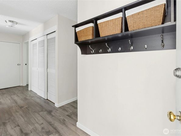 14136 74th Place NE 15C, Kirkland WA 98034