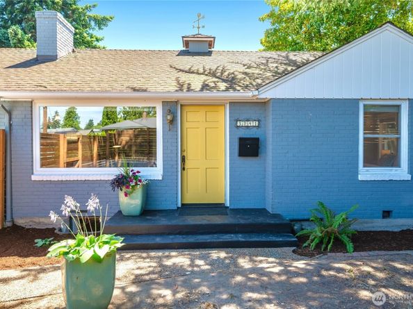 3741 SW 106th Street, Seattle WA 98146