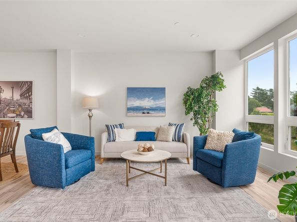 12225 Roseberg Avenue S 9, Seattle WA 98168