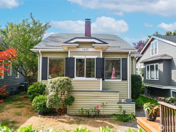 1423 33rd Avenue, Seattle WA 98122