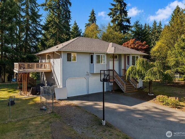 1908 Oak Road, Lynnwood WA 98087
