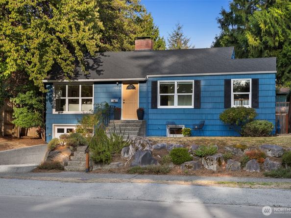 8044 38th Avenue NE, Seattle WA 98115