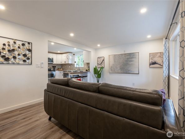 12756 Evanston Avenue N, Seattle WA 98133