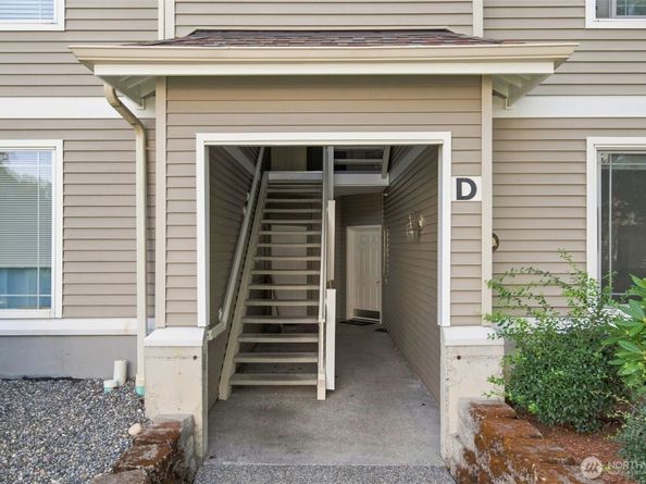 10025 9th Avenue W D102, Everett WA 98204