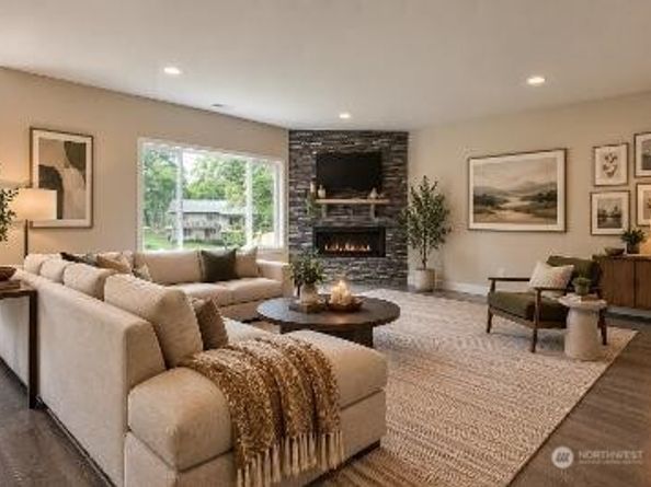 1129 150th Street SW, Lynnwood WA 98087