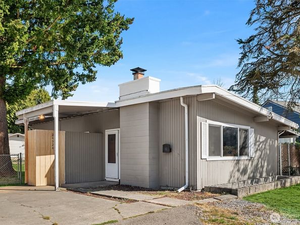 24924 35th Avenue S, Kent WA 98032