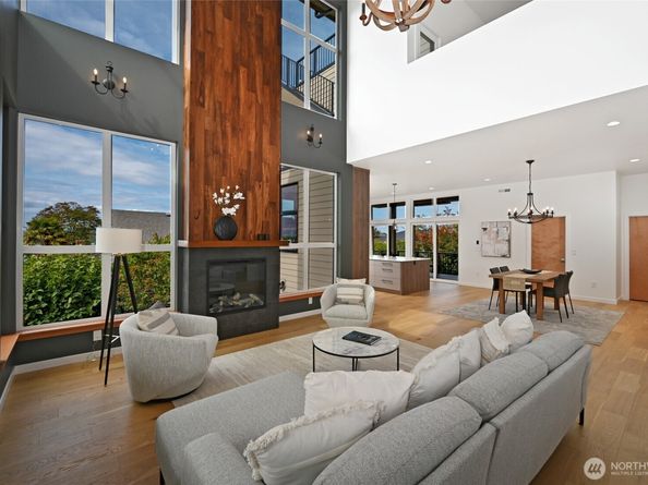 2410 NW Neptune Place, Seattle WA 98117