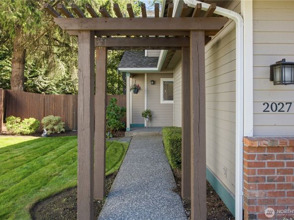 2027 187th Place SE, Bothell WA 98012