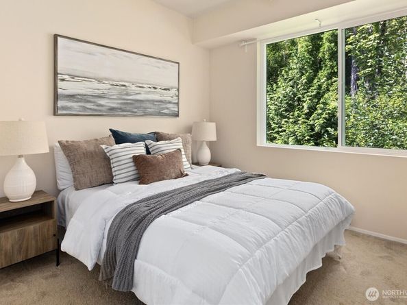 3213 Harbor Avenue SW 301, Seattle WA 98126