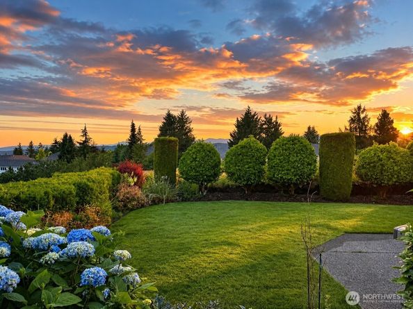 35204 SE Augusta Place, Snoqualmie WA 98065