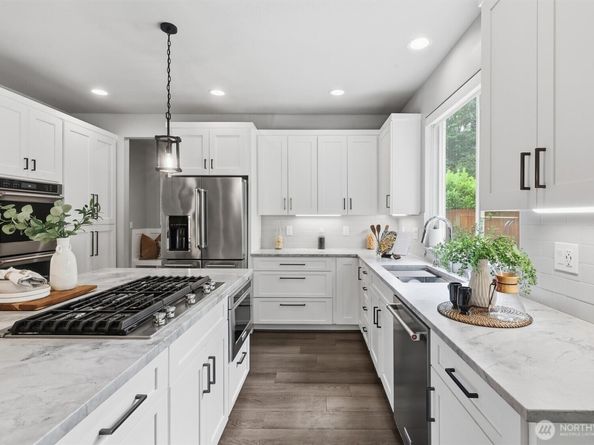 21701 8th Avenue SE, Bothell WA 98021