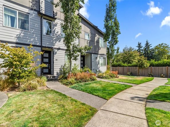 3230 148th Street SW B2, Lynnwood WA 98087