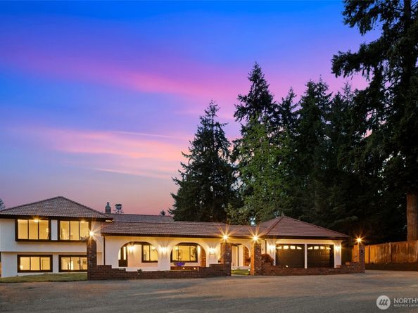 315 241st Street SW, Bothell WA 98021