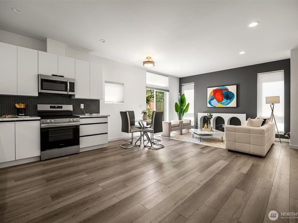 5984 26th Avenue SW B, Seattle WA 98106
