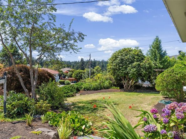 7301 179th Street SW, Edmonds WA 98026
